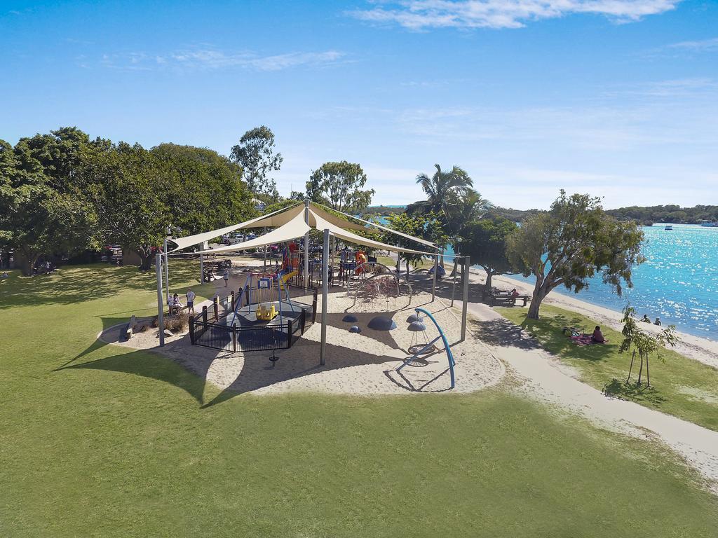 Sunset Cove Noosa Aparthotel Noosaville Exterior photo